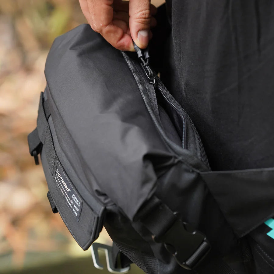 RIÑONERA PIGMALION ALPHA IMPERMEABLE NEGRO